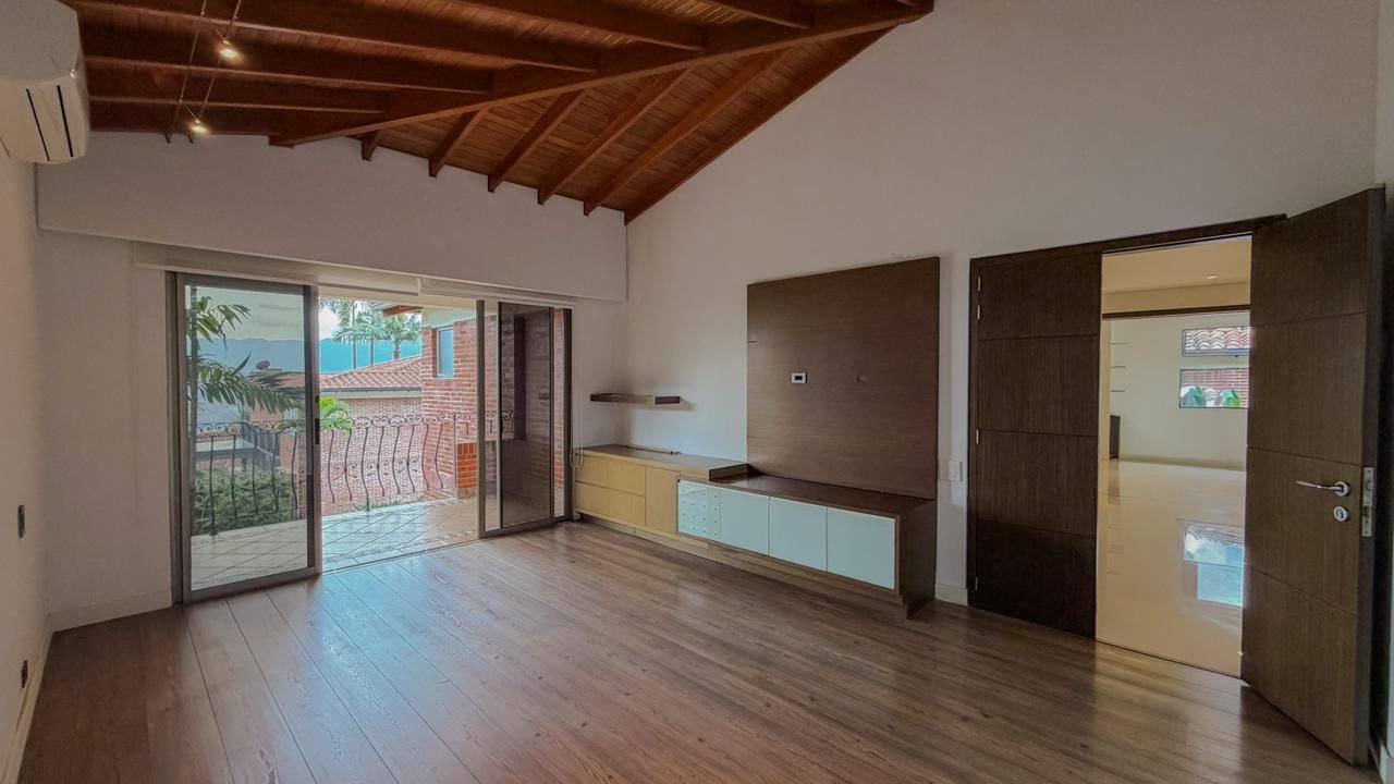 Exclusiva Casa en Renta tradicional en el poblado  - Image 15