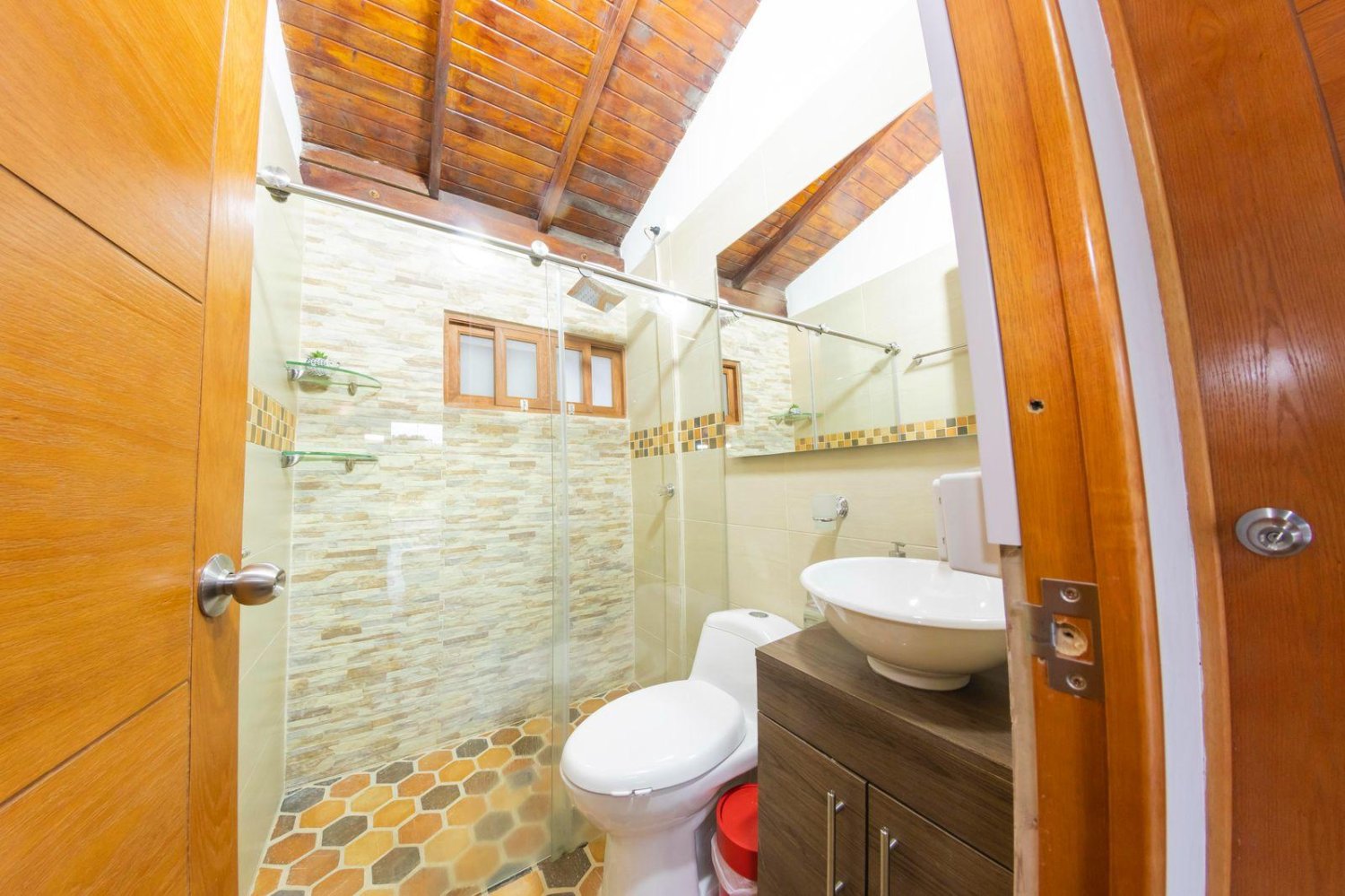 Exclusiva Cabaña Familiar en Renta por Noches en Santa Elena  - Image 8