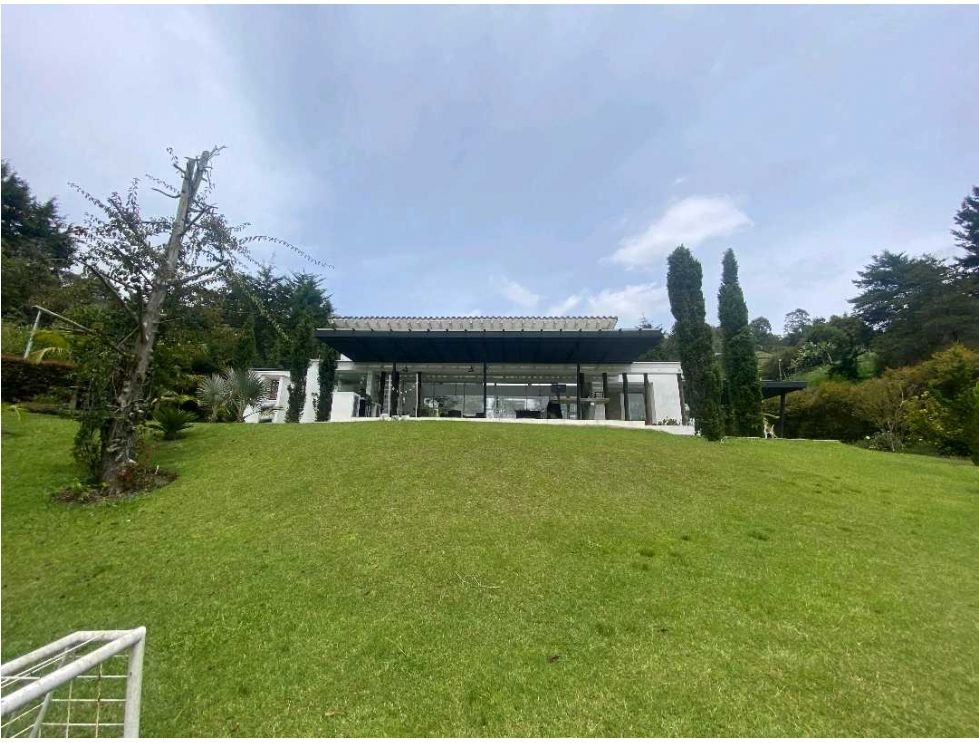 Exclusiva Casa en Venta en Rionegro (Sajonia ) — 4