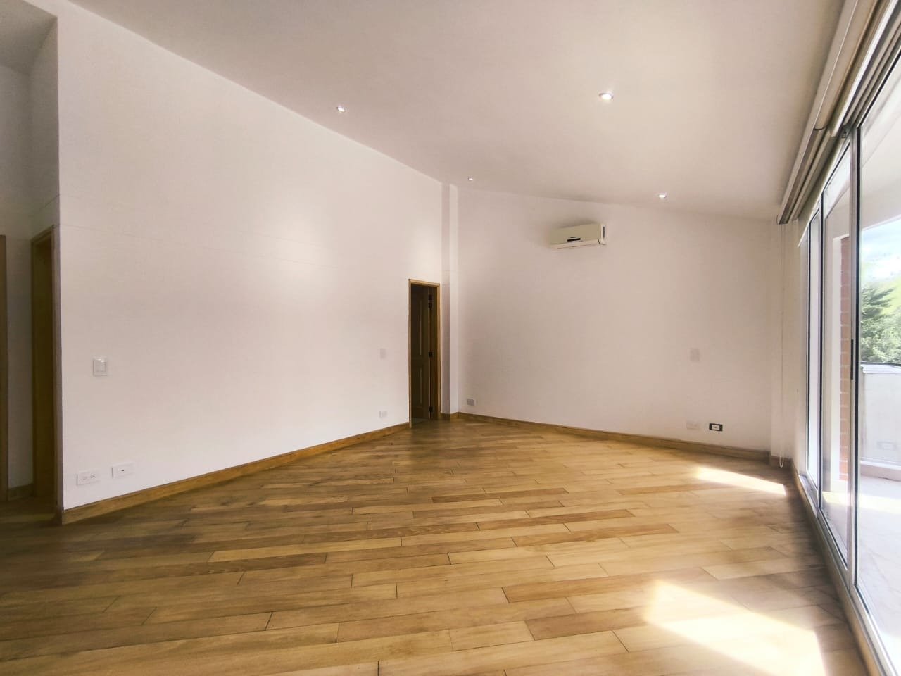 Exclusiva casa campestre en la zona del poblado (La calera) - Image 22