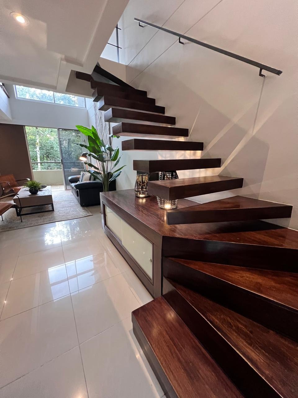 Furnished Duplex Apartment with Forest View – Provenza  - 8