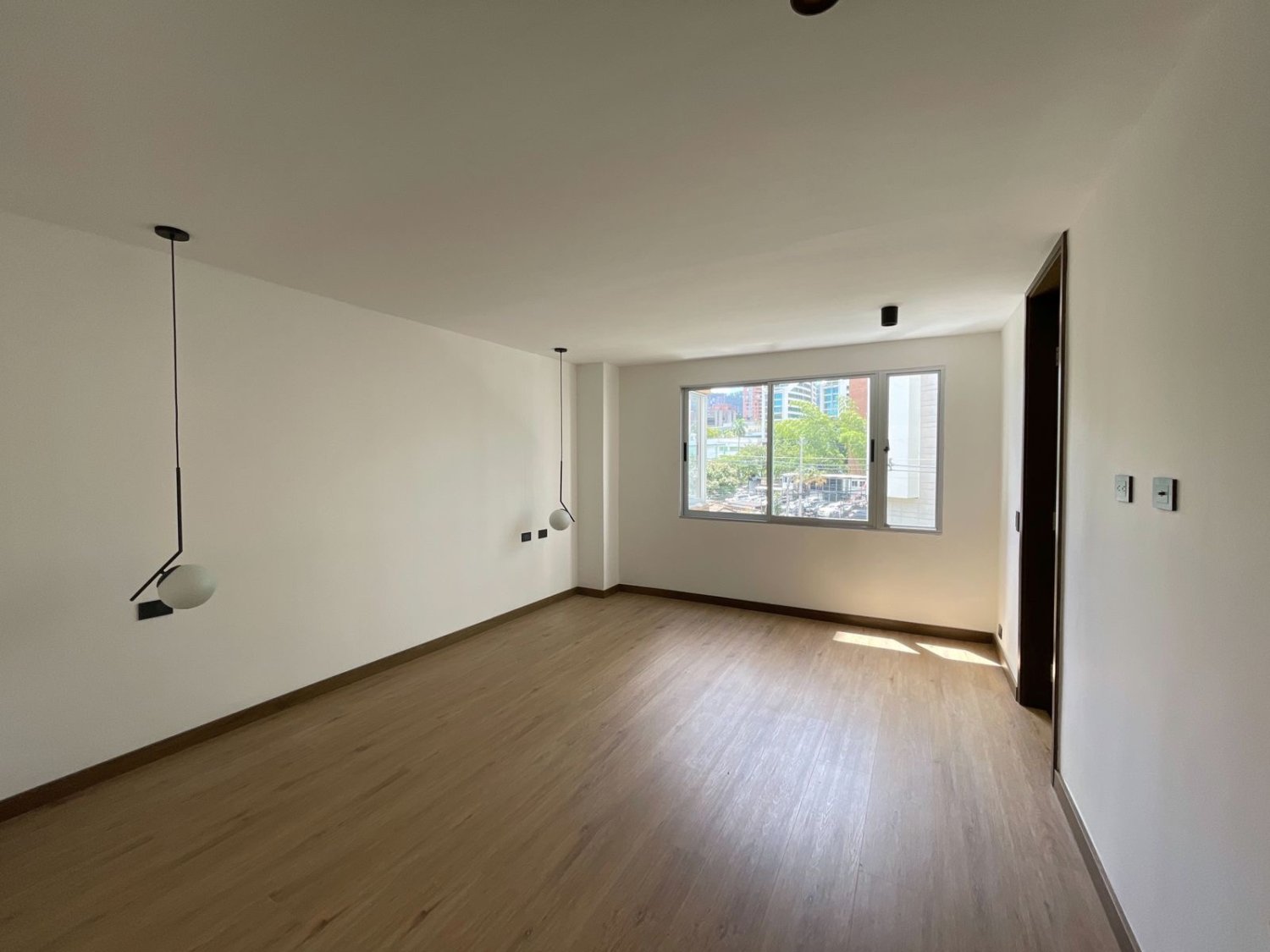 Gran apartamento reformado en Renta Tradicional en el poblado  — 8
