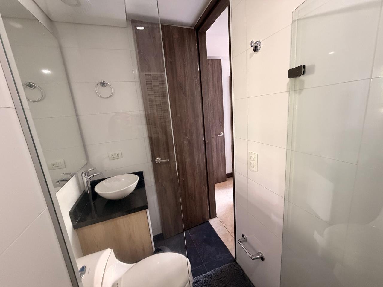 Gran Apartamento ubicado en milla de oro disponible en Renta amoblada  — 17