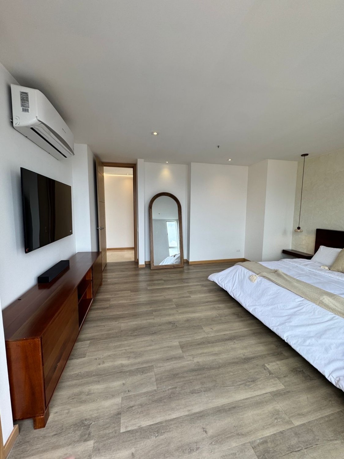 Se renta apartamento  amoblado cerca al Mall Amsterdam - Image 18