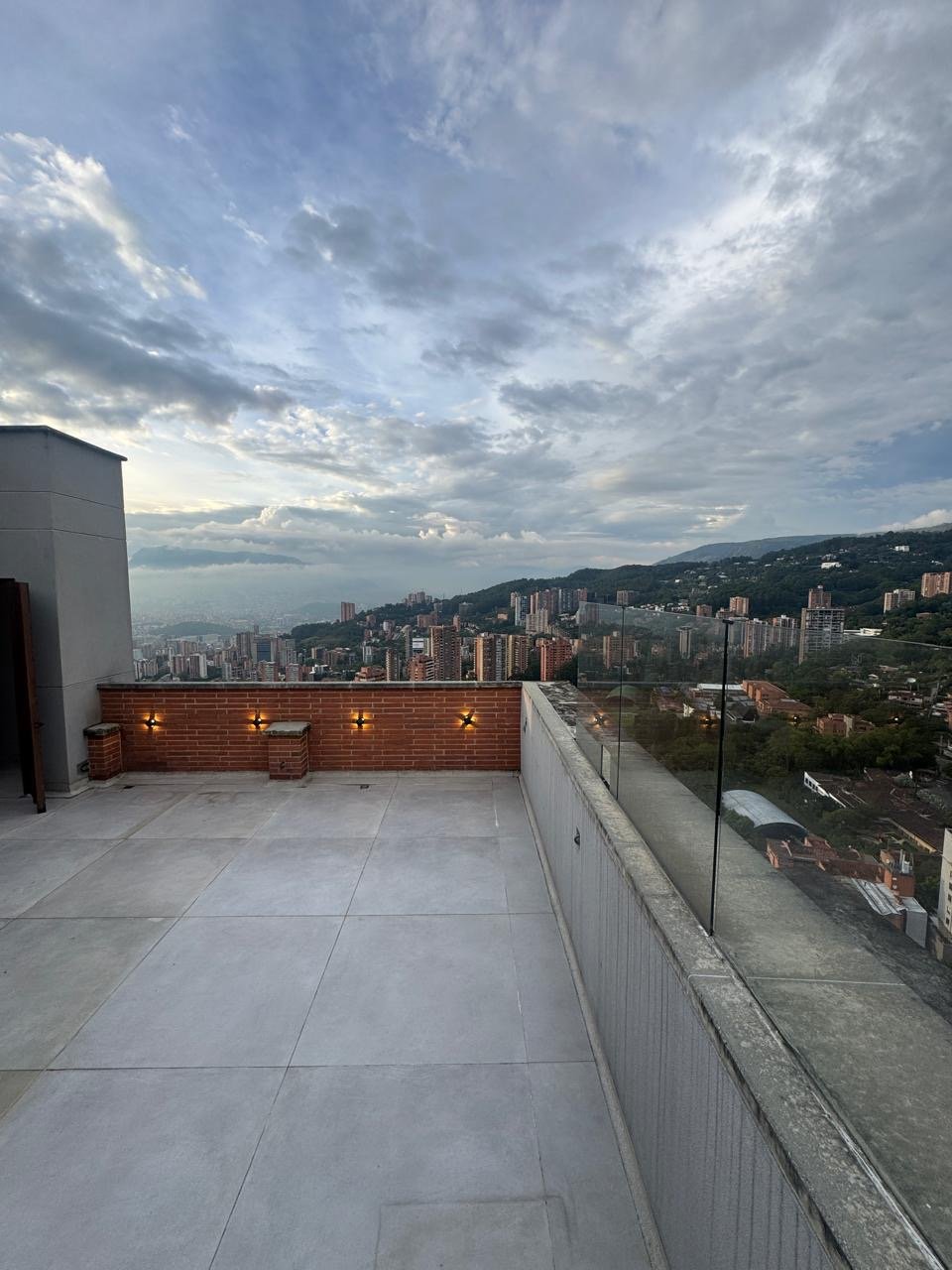 Exclusivo Penthouse con Vista panorámica a Medellín  — 16