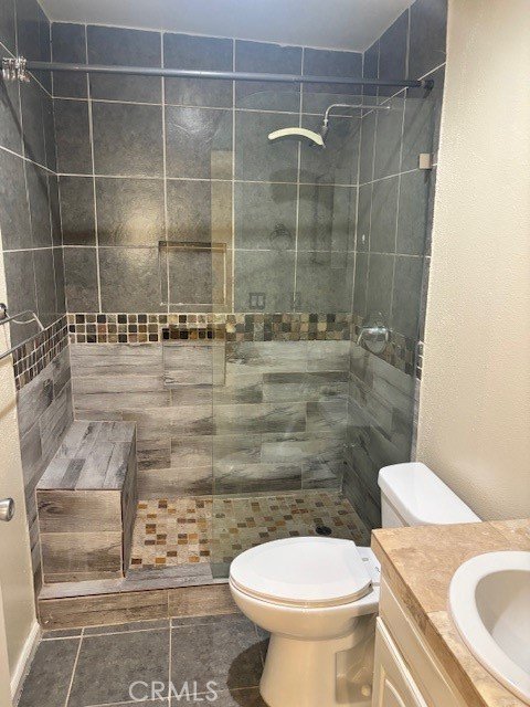 Spacious Van Nuys Condo - Image 8