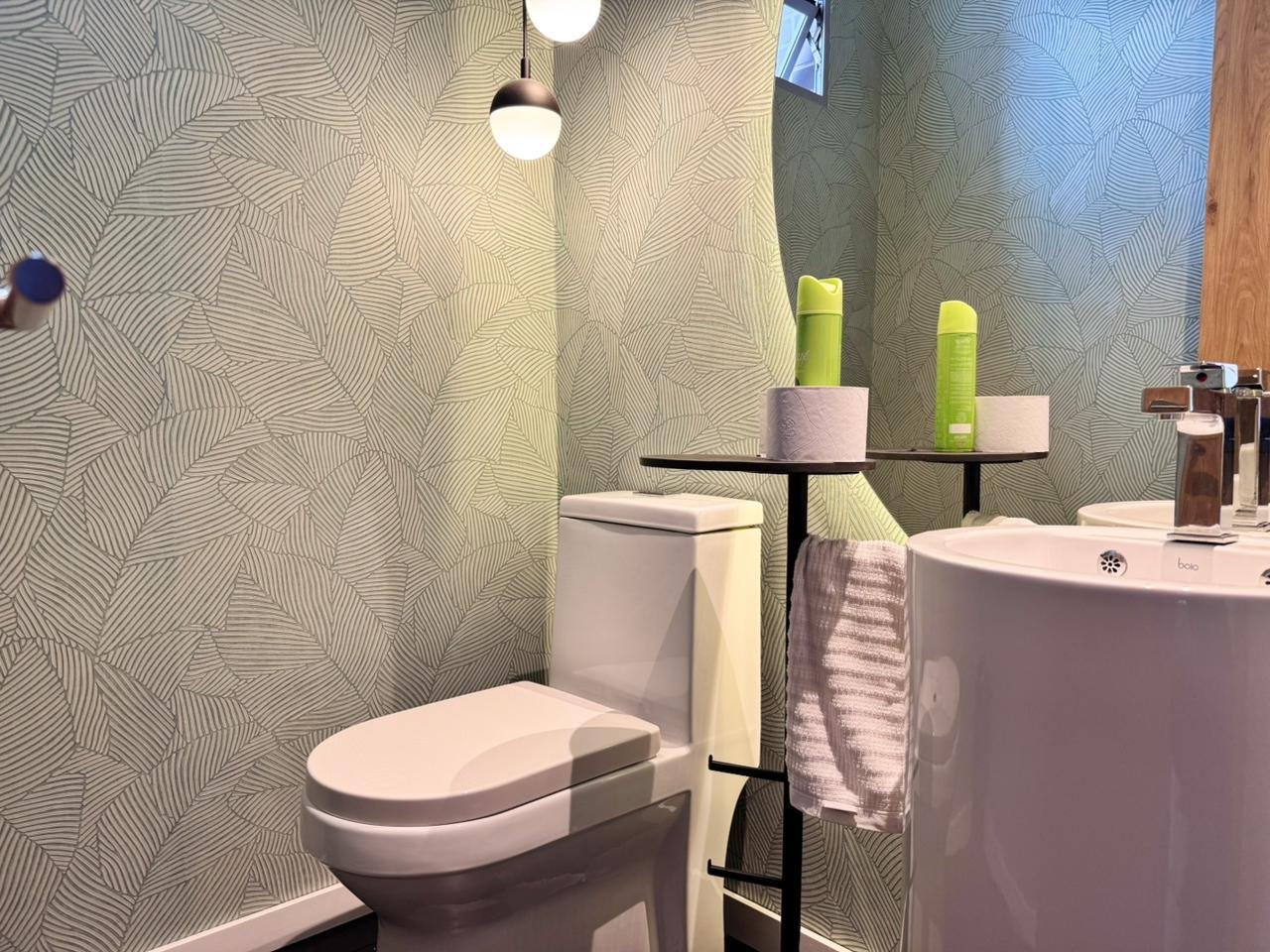Apartamento moderno en renta Amoblada en el Sector del poblado  - Image 11