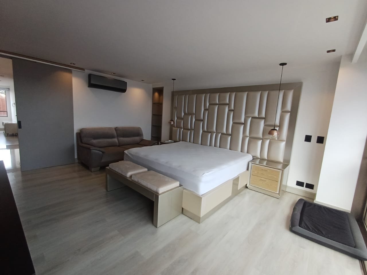 Gran apartamento con vista a la ciudad en Renta en el poblado  — 22