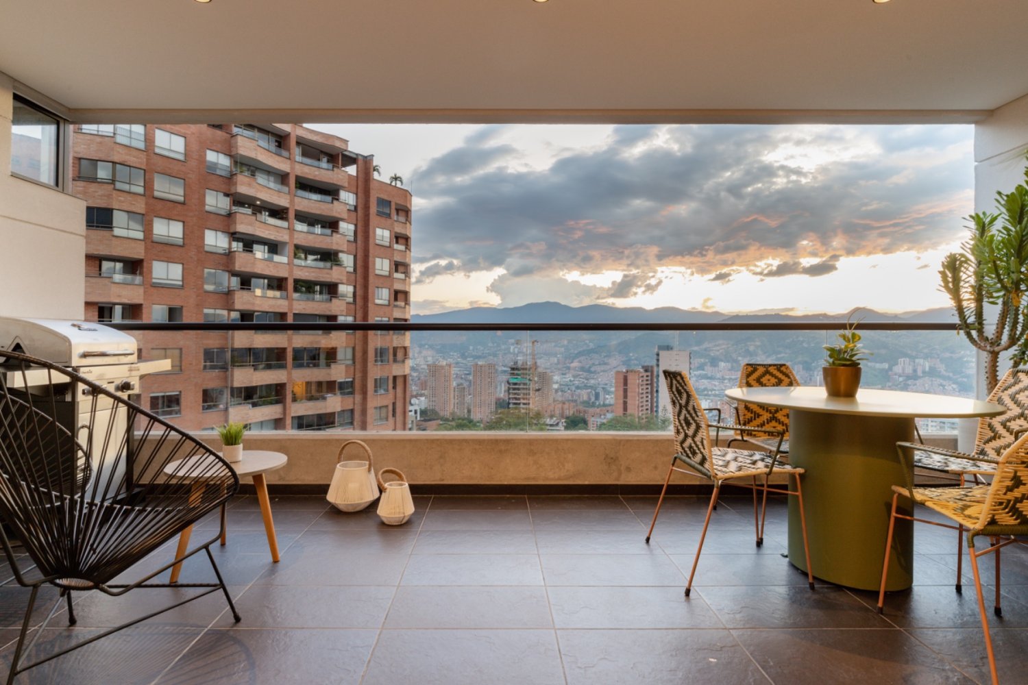 Elegante Apartamento en Poblado — 5