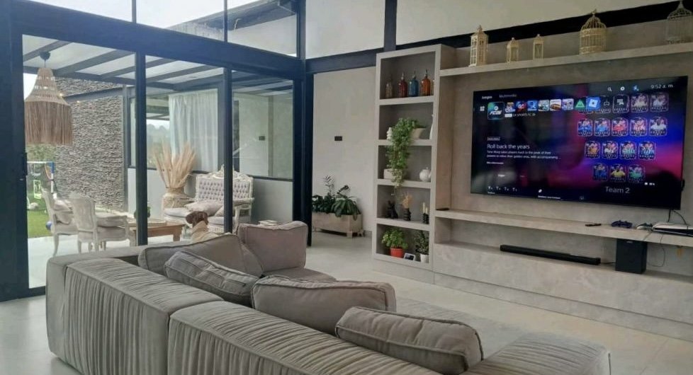 Gran casa disponible en Renta y Venta en altos de Escobero  — 10