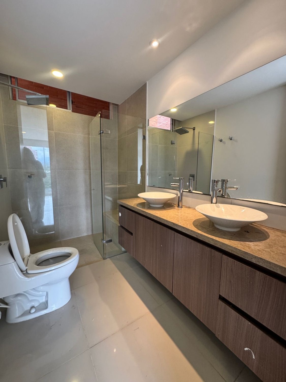 Elegancia Moderna en Envigado - Image 10