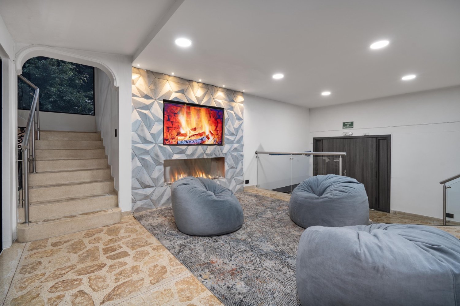 Exclusiva Villa en el sector de San Lucas para rentas Cortas (Grupos) - Image 16