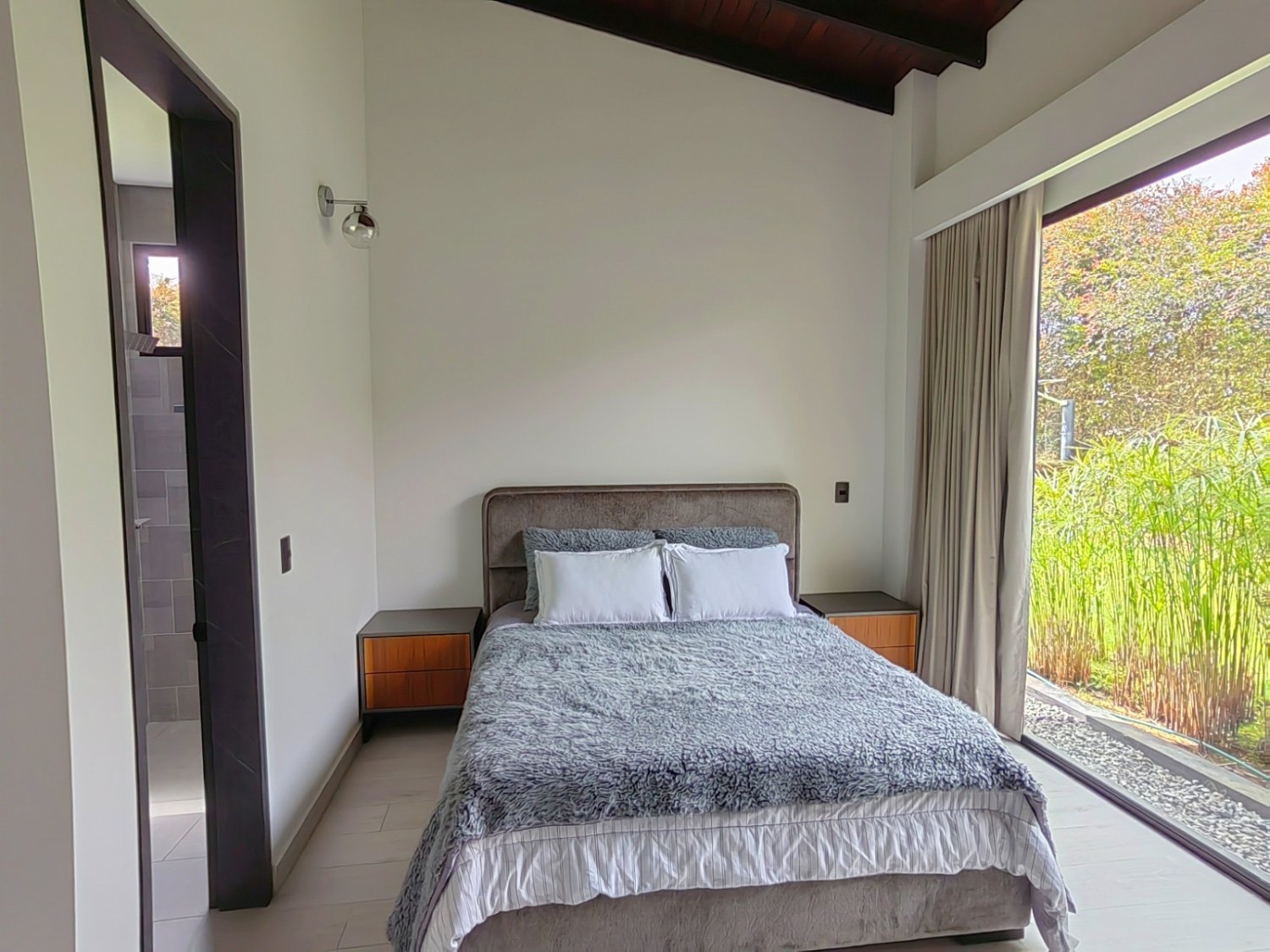 Excludova Casa de lujo en Venta y Renta en el alto de las palmas  - Image 24