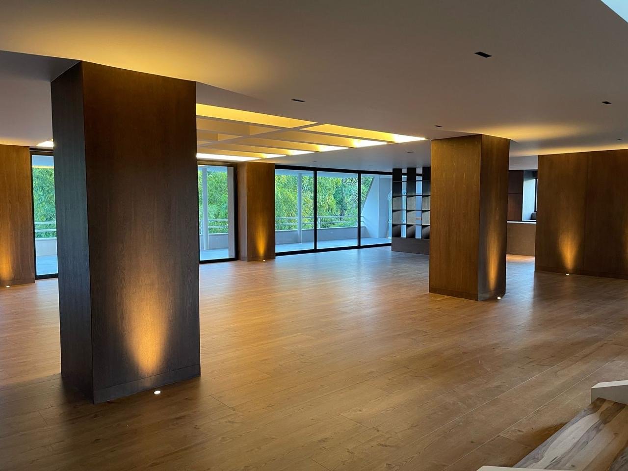 Exclusivo apartamento Remodelado en Venta  - Image 2