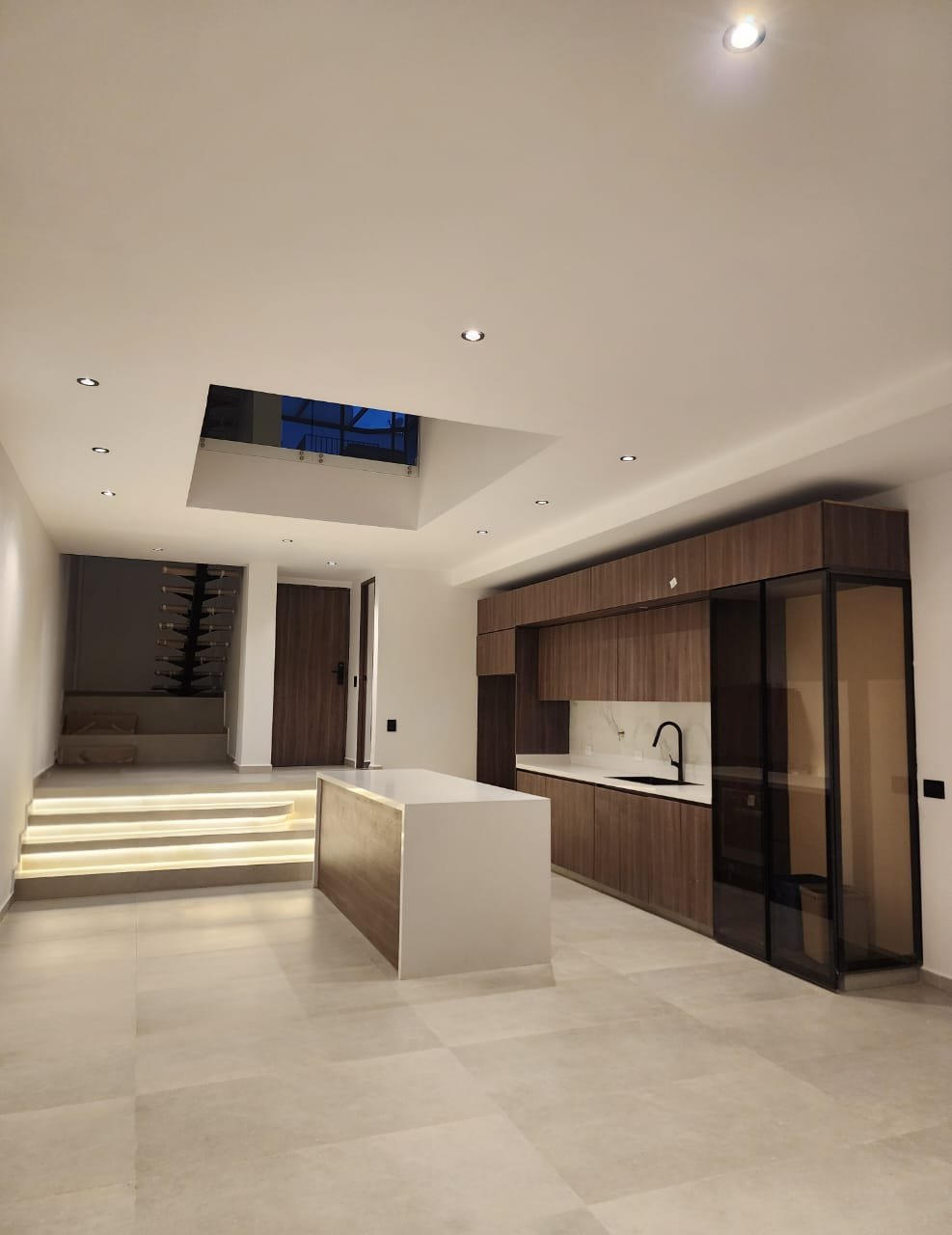 Casa remodelada en Renta tradicional Cerca al Centro comercial el Tesoro 