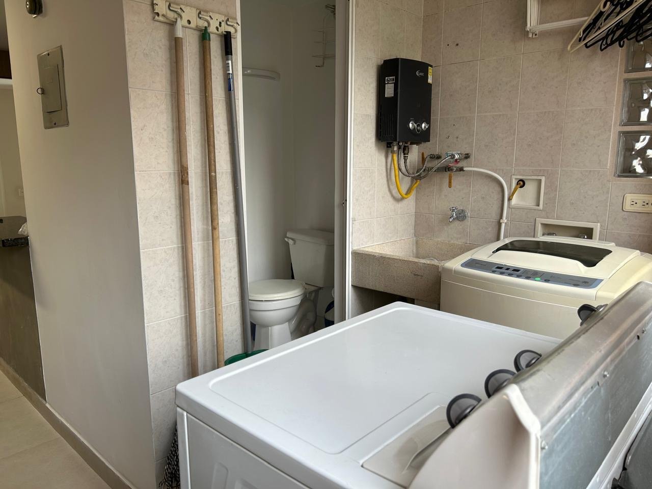 Se renta apartamento Amoblado  - Image 3