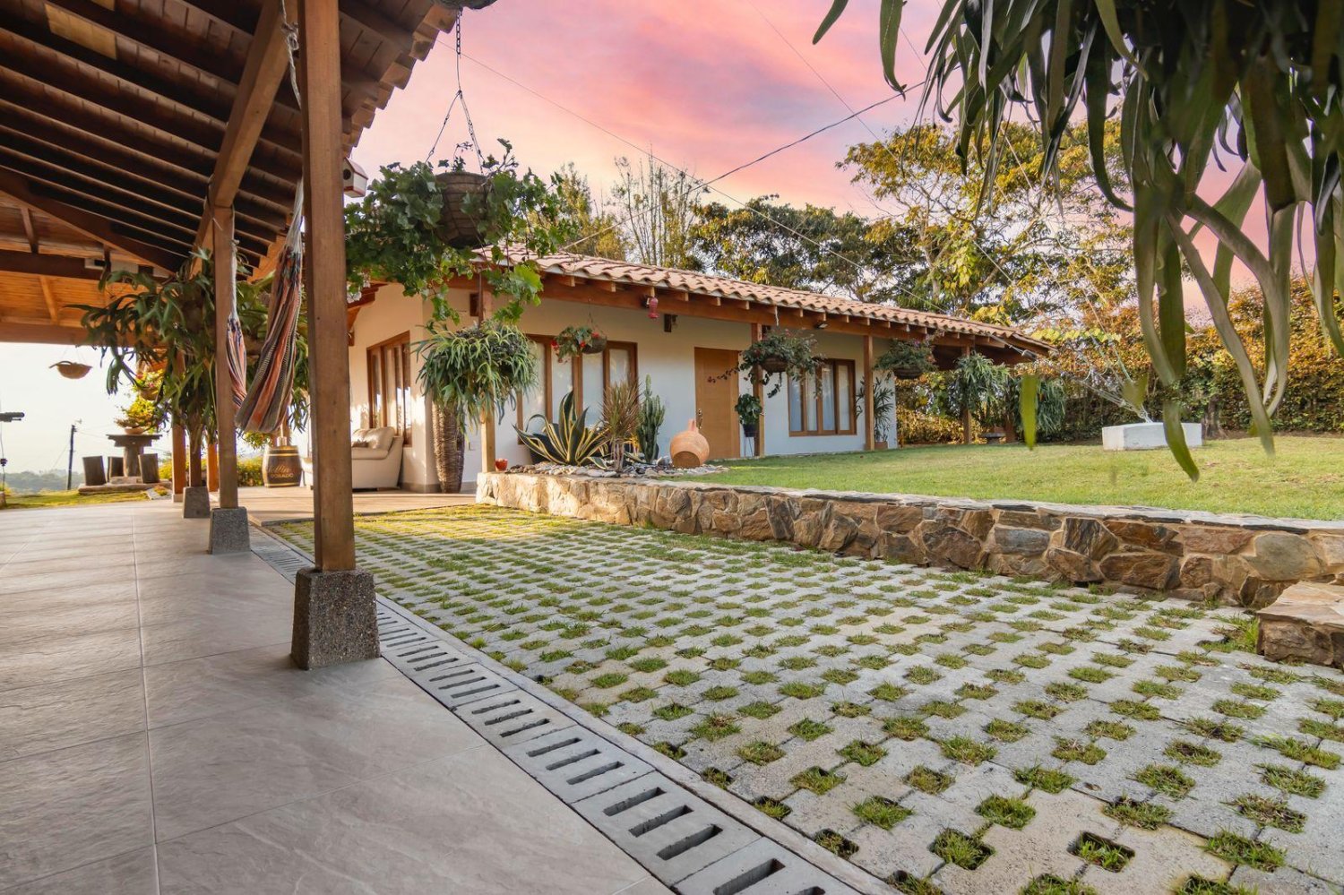 Exclusiva Cabaña Familiar en Renta por Noches en Santa Elena  - Image 3