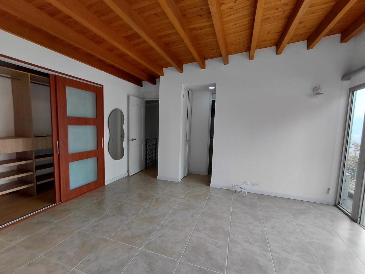 Casa en Renta tradicional con fácil Acceso por las Palmas  - Image 16