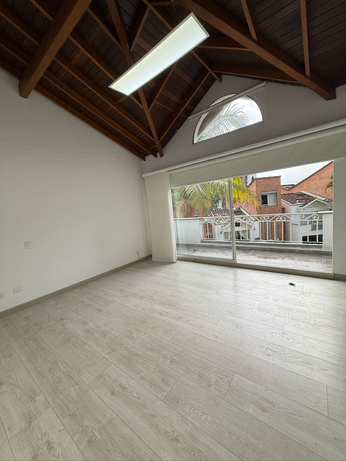 Gran casa en renta con zona verde (Envigado )  - Image 17