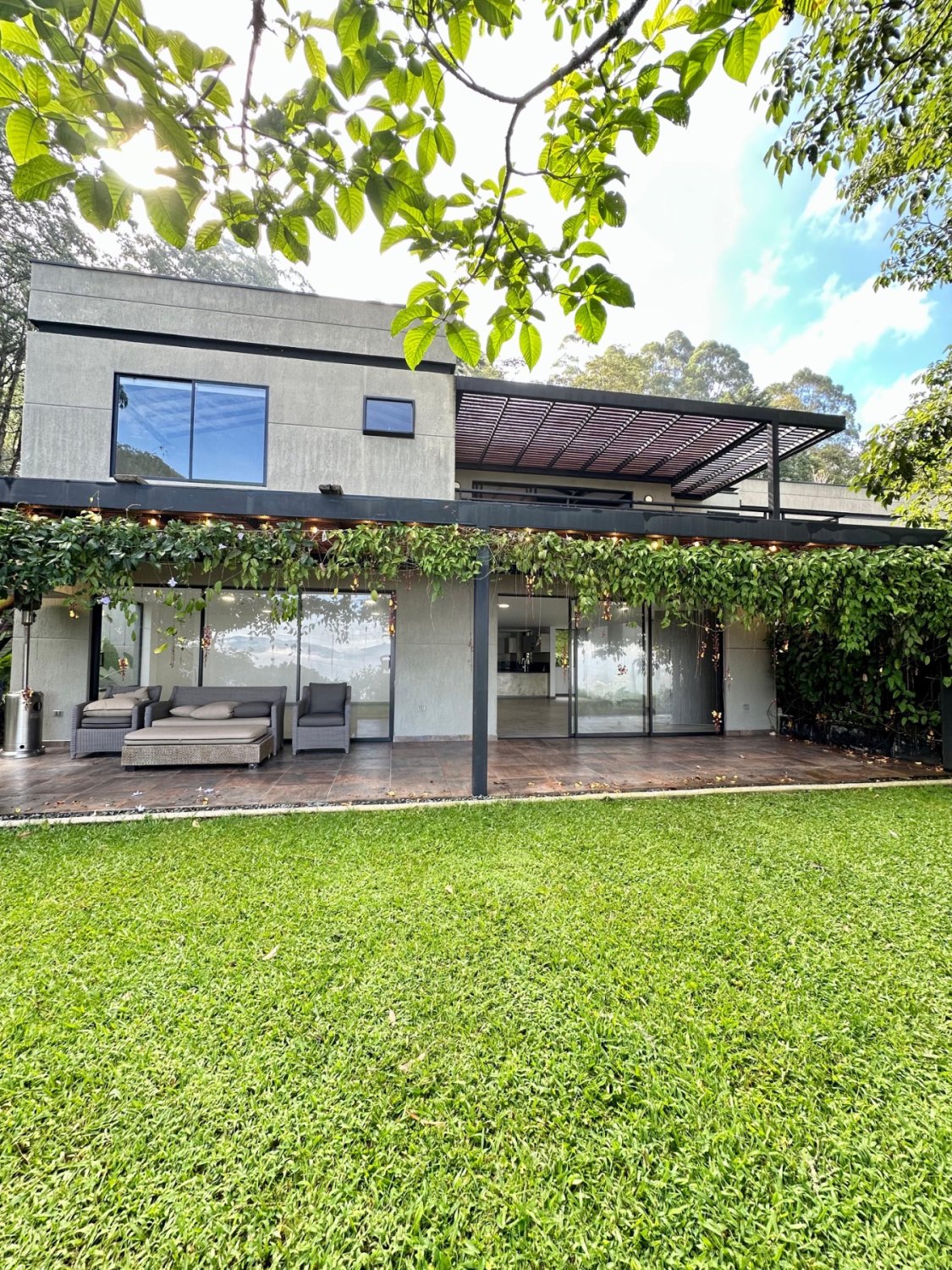 Casa Campestre Disponible en Venta  - Image 2