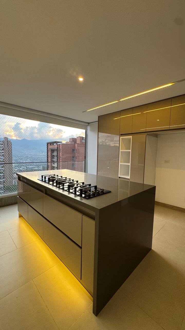 Apartamento de lujo en Renta y Venta en Provenza Poblado  - Image 17