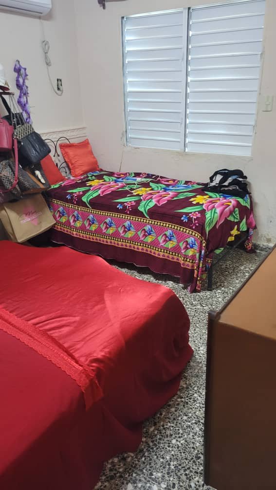 Casa en venta en Boyeros reparto 1ro de mayo - Image 4