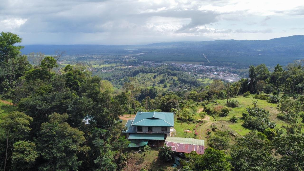 Retiro Natural con Vistas Panorámicas