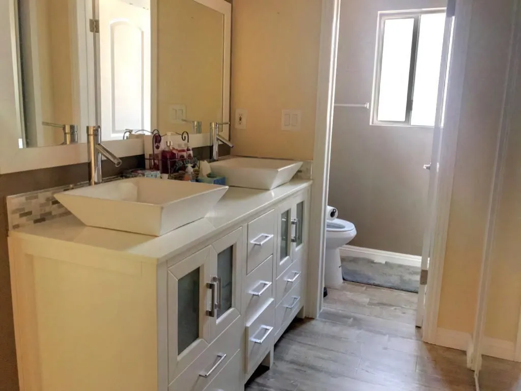 2 bed 2 bath ADU in Tarzana  - Image 2